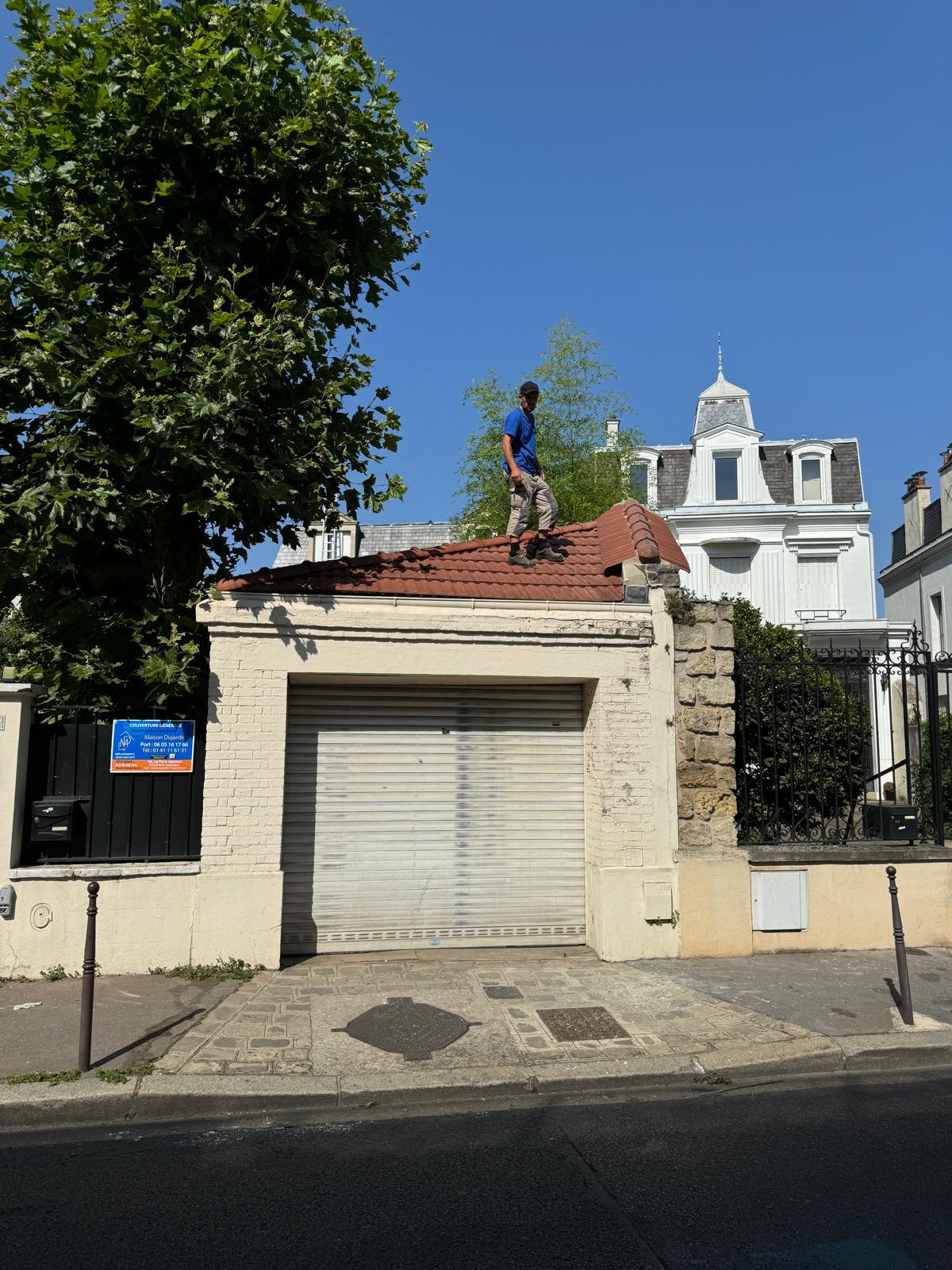 Artisans couvreurs, charpentiers, façadiers, zingueurs et ramoneurs à Fontainebleau (77300) en Seine et Marne 77