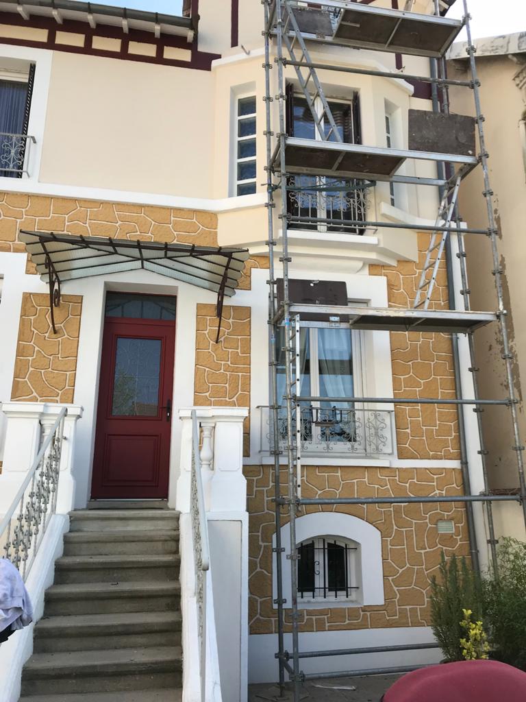 Ravalement de façade et peinture exterieure à Fontainebleau (77300) en Seine et Marne 77